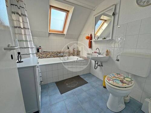 Einliegerwohnung Wannenbad OG - 