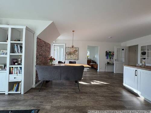 offene Raumgestaltung - Modernes Landleben - fast neue großzügige Wohnung!