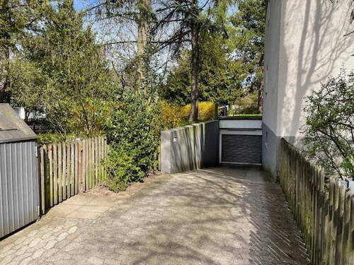 Tiefgarageneinfahrt - 