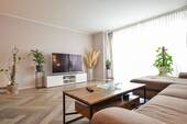 Wohn- / Esszimmer - 