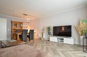 Wohn- / Esszimmer - 