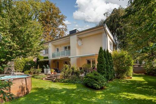 Garten - 8 Zimmer Einfamilienhaus zum Kaufen in Berlin