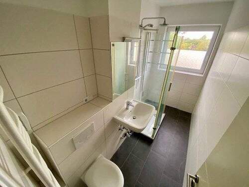 Komplett ausgestattetes Bad - 