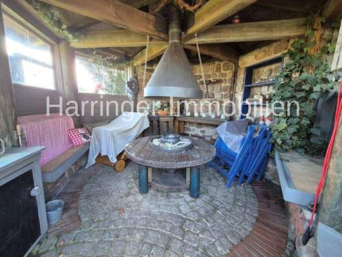 Gemütlichkeit in der Gartenhütte - 