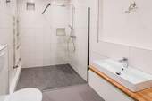 Badezimmer mittlere Wohnung - 