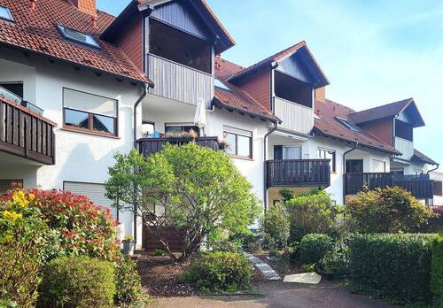 Aussenansicht hinten - Schöne Eigentumswohnung - 279.000,00&nbsp;EUR Kaufpreis, ca.&nbsp; 76,00&nbsp;m&sup2;&nbsp;Wohnfl&auml;che