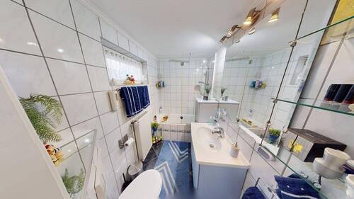 Badezimmer Kopie.jpg - Einfamilienhaus mit 142,00 m² in Wuppertal zum Kaufen