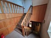 OG Hausflur und Treppenaufgang (1) - 