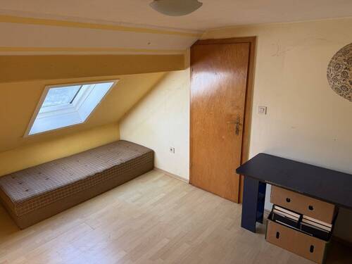 Zimmer rechts DG 2 - 