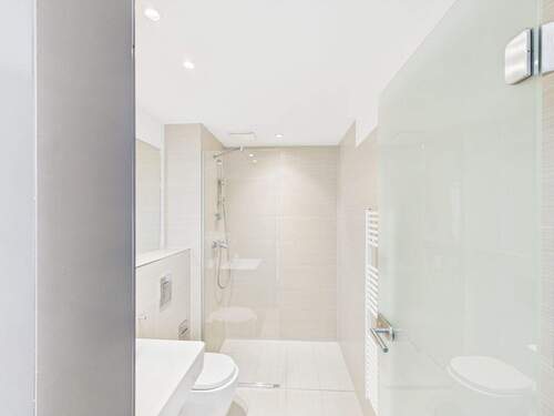 Badezimmer - Etagenwohnung mit 28,50 m² in Bayreuth zur Miete