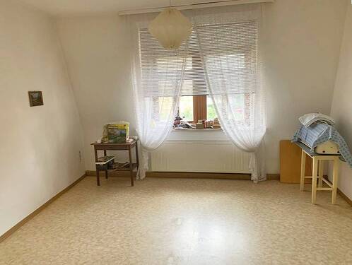 Zimmer - Mehrfamilienhaus, Wohnhaus mit 185,00 m&sup2; in Oschatz zum Kaufen