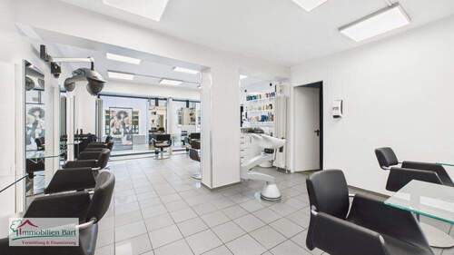 Salon - 4 Zimmer Etagenwohnung in Saarburg