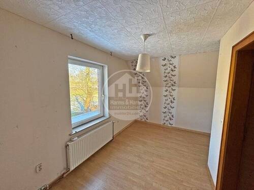 Zimmer 1 OG - Einfamilienhaus mit 100,00 m&sup2; in Aurich / Walle zum Kaufen