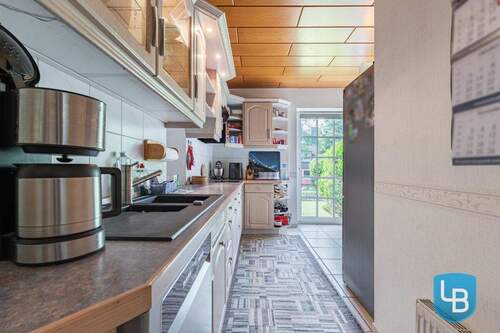 Die Küche ... - Einfamilienhaus mit 189,00 m&sup2; in Dersau zum Kaufen