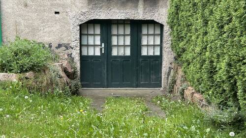 Ehemalige kleine Garage - Doppelhaushälfte mit 167,00 m&sup2; in Güstrow zum Kaufen