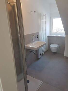 modernes Tageslichtbad - 4 Zimmer Etagenwohnung zum Kaufen in Delbrück