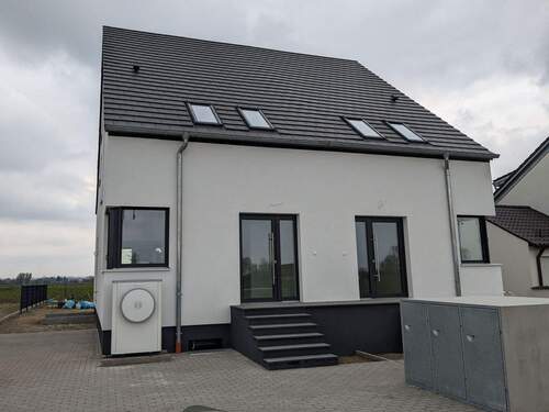 PXL_20230419_083006756.jpg - DHH in Karlskron bei Ingolstadt ' Preissenkung'