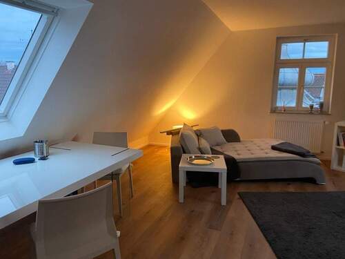 Wohn-/Essbereich - 1 Zimmer Etagenwohnung in Stuttgart