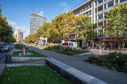 Straßenansicht - ***Attraktiver Gewerberaum in Toplage***