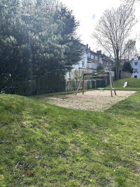 Grünfläche Spielplatz - 