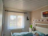 Schlafzimmer 1.jpg - 