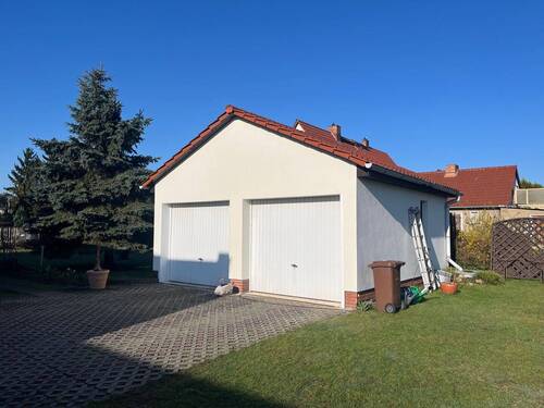 Garage 2.jpeg - 