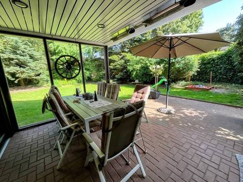 Terrasse - Einfamilienhaus mit 184,30 m&sup2; in Braunschweig / Stöckheim zum Kaufen