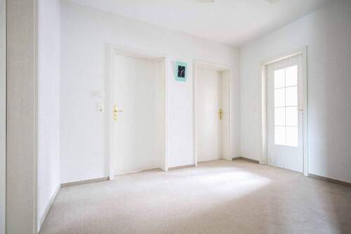 Flur DG - Einfamilienhaus mit 231,20 m&sup2; in Neubrandenburg zum Kaufen