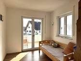 Kinderzimmer mit Zugang zum Balkon - 