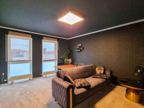 Wohnzimmer - 2 Zimmer Etagenwohnung zum Kaufen in Leipzig