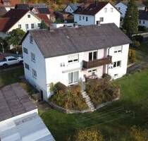 Gepflegtes und großzügiges Zweifamilienhaus - schönes Grundstück Garage Keller Nebengebäude - Schmidmühlen