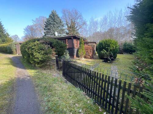 Grundstückansicht/Einfahrt - 2 Zimmer Mehrfamilienhaus, Wohnhaus zum Kaufen in Soltau