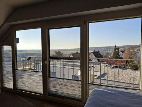 Zimmer OG mit Balkon - 