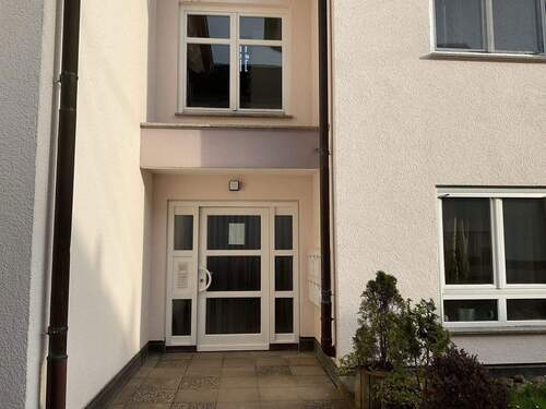 Bild 1 - Reserviert !!! -2-Zimmer-Wohnung renoviert und bezugsfertig