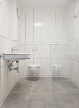 Modernisiertes Bad mit begehbarer Dusch - 