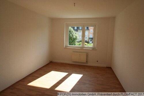 Schlafzimmer - Etagenwohnung mit 59,00 m² in Langenweißbach zur Miete