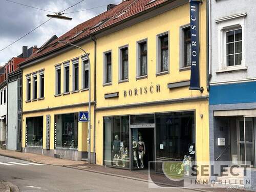 Straßenansicht - Mehrfamilienhaus, Wohnhaus zum Kaufen in Illingen