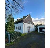 Wohnhaus mit Doppelgarage und Stellplätzen - Dortmund Holzen