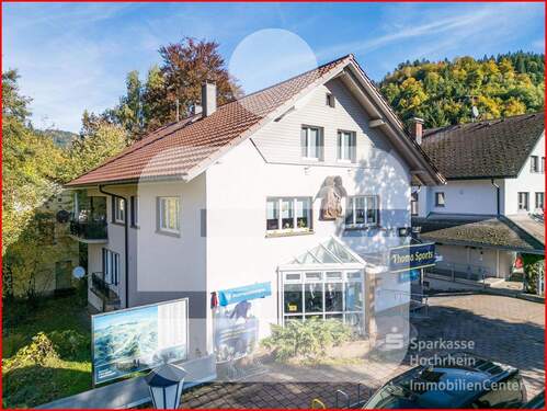 Außenansicht - Vielseitiges Wohn- und Geschäftshaus in Top-Zentrumslage von Todtmoos