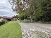 Zufahrt/Garage - 