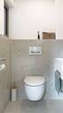 Gäste-WC mit Tageslicht - 