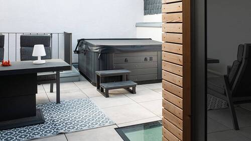 Spa-Bereich auf der Dachterrasse - 