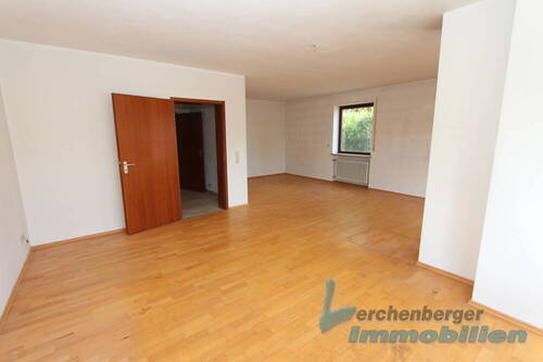 Wohnzimmer - Doppelhaushälfte mit 175,00 m² in Deggendorf zum Kaufen