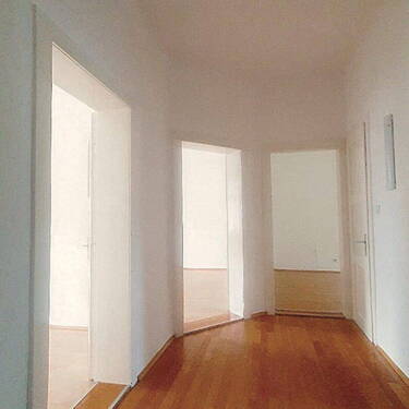 Flur 2 - 3 Zimmer Etagenwohnung in Frankfurt am Main