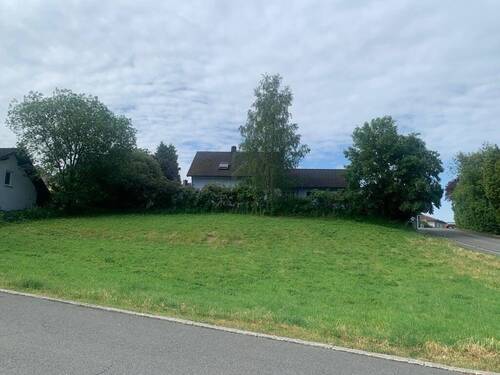 Grundstück - Grundstück in Leupoldsgrün - 89.999,00&nbsp;EUR Kaufpreis, ca.&nbsp; 0,00&nbsp;m&sup2;