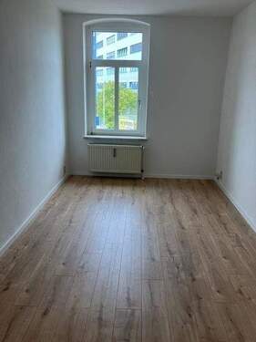 Musterfoto aus Nachbarwohnung - 3 Zimmer Etagenwohnung in Chemnitz