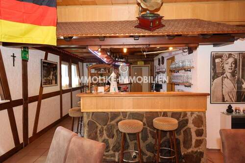 250925_oberzell_Gaststätte (3 von 13) - 