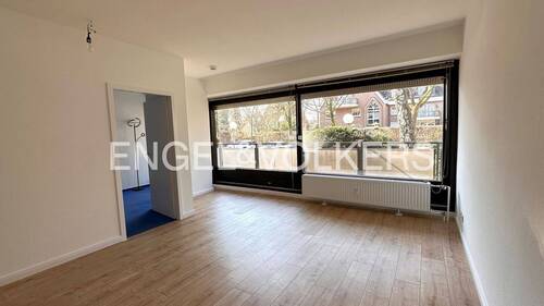 Wohn-Eßzimmer - 2 Zimmer Etagenwohnung in Hamburg - Marienthal