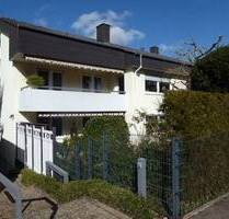 Röpke + Partner Immobilien: Perfekt für Drei - 3½ Zimmer mit 104 m² plus 28 m² Hobbyraum und viel Stellfläche in Bestlage! - Pforzheim Südweststadt