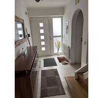 Gepflegtes Reihenhaus - ruhig & zentral. Nah an Golfplätzen & Thermen - Pfarrkirchen